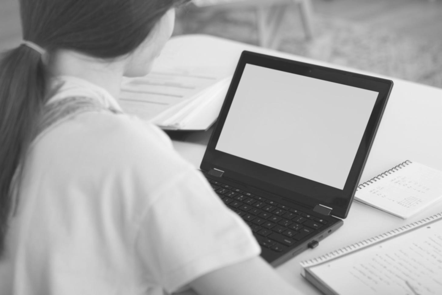 Financial data analysis on computer screens